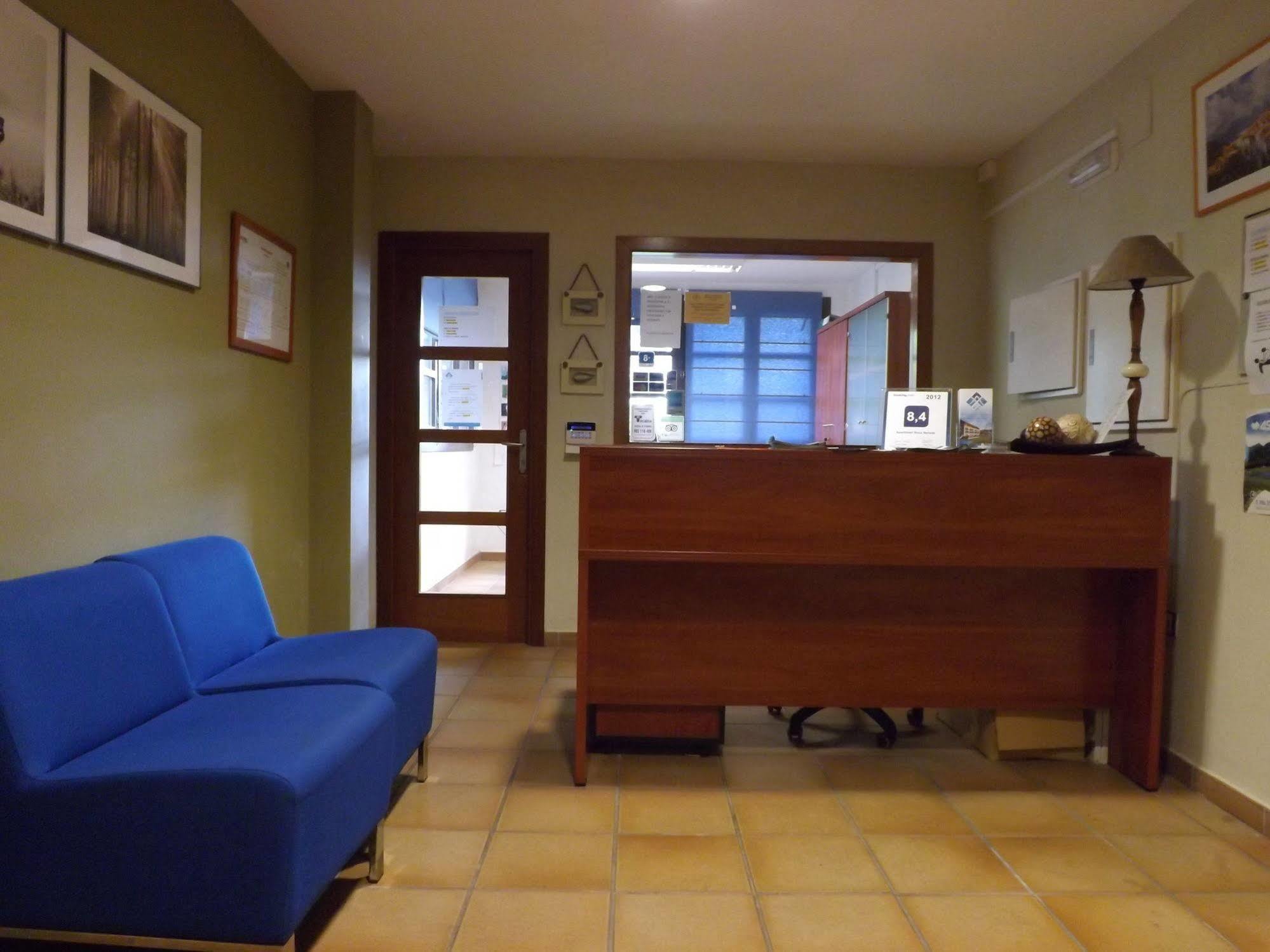 Villanúa Roca Nevada Suites מראה חיצוני תמונה